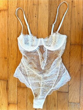 White sheer lace Victoria Secret petite romantic bridal cottagecore lingerie